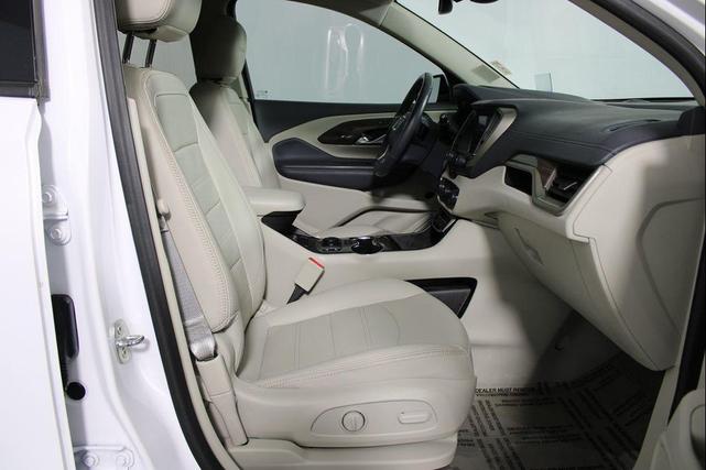 Photo of 2022 Summit White GMC Terrain