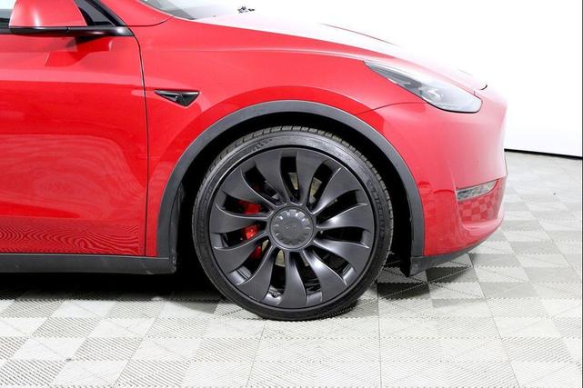 Photo of 2022 Red Multi-Coat Tesla Model Y