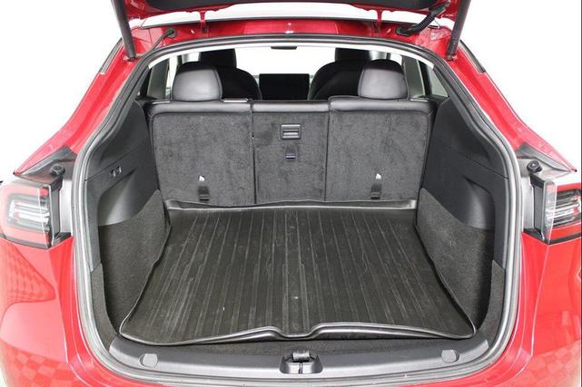Photo of 2022 Red Multi-Coat Tesla Model Y