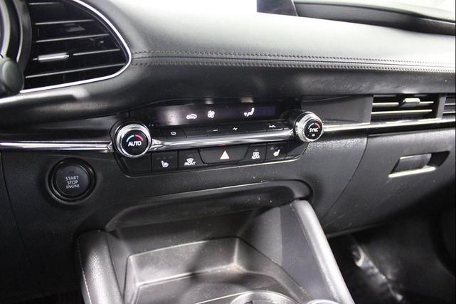 Photo of 2021 Machine Gray Metallic Mazda Mazda3
