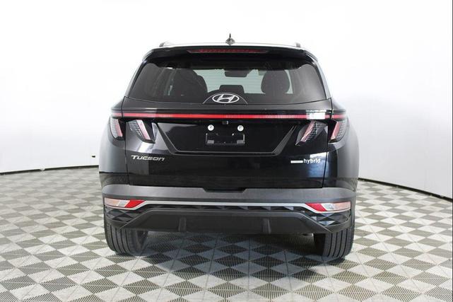 Photo of 2023 Phantom Black Hyundai TUCSON Hybrid