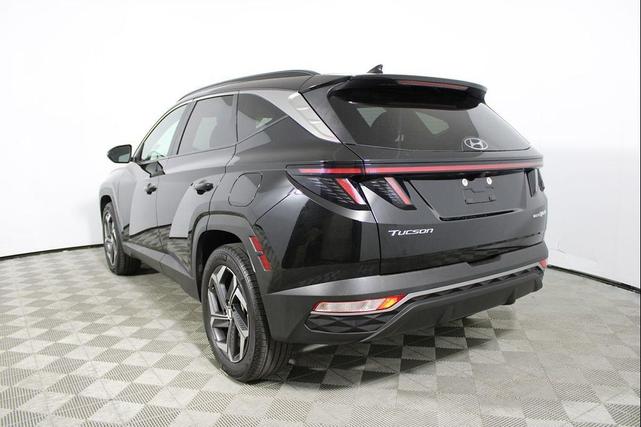 Photo of 2023 Phantom Black Hyundai TUCSON Hybrid