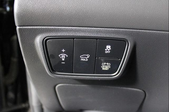 Photo of 2023 Phantom Black Hyundai TUCSON Hybrid