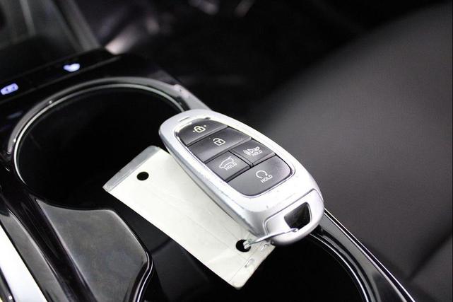 Photo of 2023 Phantom Black Hyundai TUCSON Hybrid