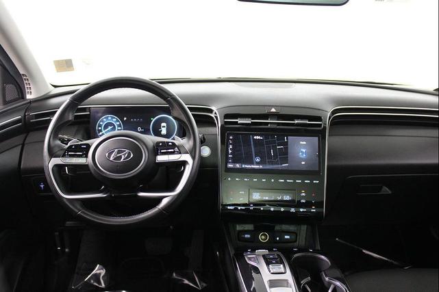 Photo of 2023 Phantom Black Hyundai TUCSON Hybrid