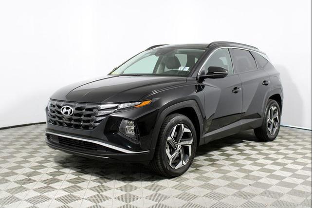 Photo of 2023 Phantom Black Hyundai TUCSON Hybrid