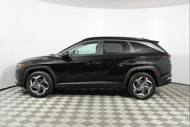 Photo of 2023 Phantom Black Hyundai TUCSON Hybrid