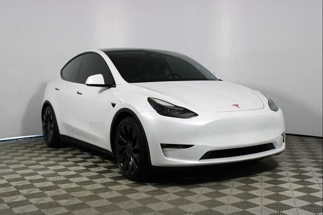 Photo of 2023 Pearl White Multi-Coat Tesla Model Y