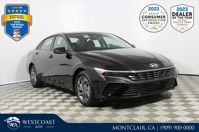 2025 Hyundai Elantra Hev