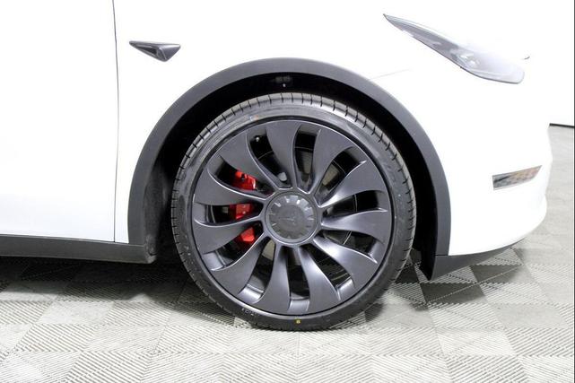 Photo of 2024 Pearl White Multi-Coat Tesla Model Y