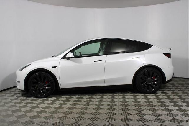Photo of 2024 Pearl White Multi-Coat Tesla Model Y