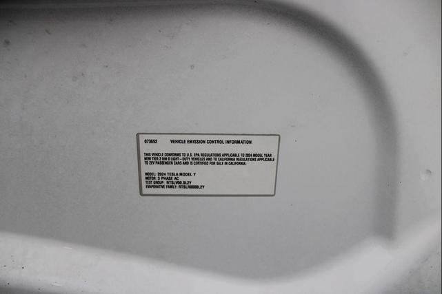 Photo of 2024 Pearl White Multi-Coat Tesla Model Y