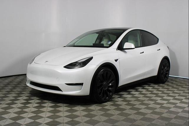 Photo of 2024 Pearl White Multi-Coat Tesla Model Y