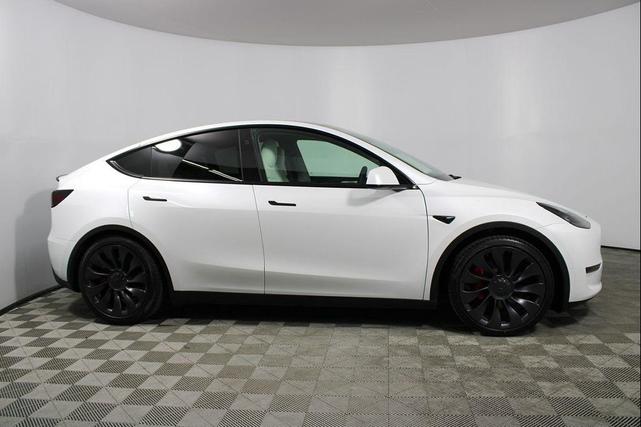 Photo of 2024 Pearl White Multi-Coat Tesla Model Y