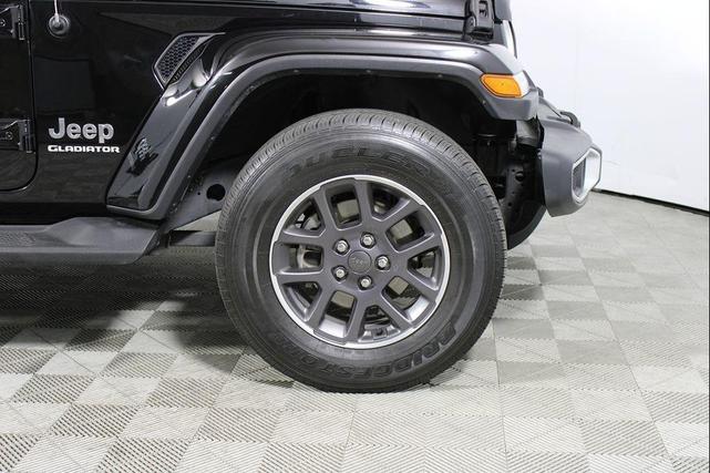 Photo of 2020 Black Clearcoat Jeep Gladiator