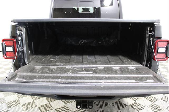 Photo of 2020 Black Clearcoat Jeep Gladiator