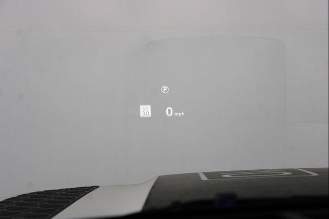 Photo of 2020 Fuji White Land Rover Defender