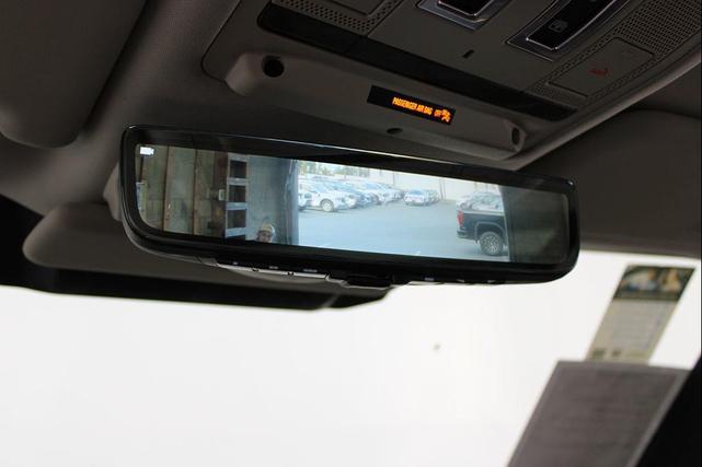 Photo of 2020 Fuji White Land Rover Defender