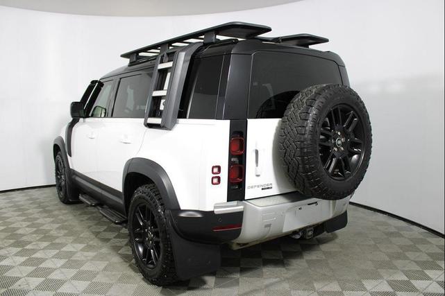 Photo of 2020 Fuji White Land Rover Defender