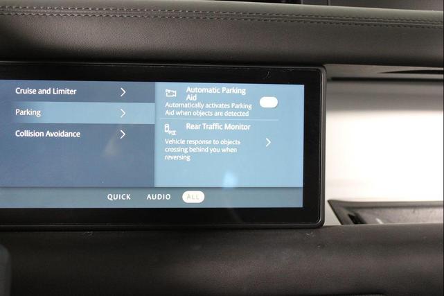 Photo of 2020 Fuji White Land Rover Defender