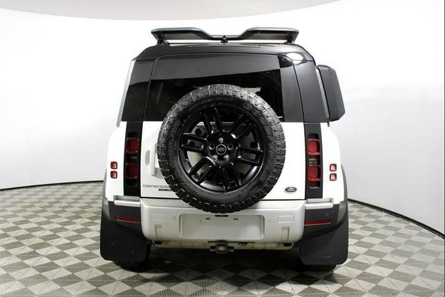 Photo of 2020 Fuji White Land Rover Defender