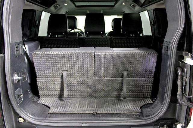 Photo of 2020 Fuji White Land Rover Defender