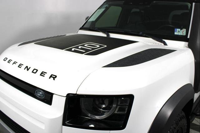 Photo of 2020 Fuji White Land Rover Defender