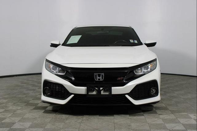 Photo of 2017 White Orchid Pearl Honda Civic