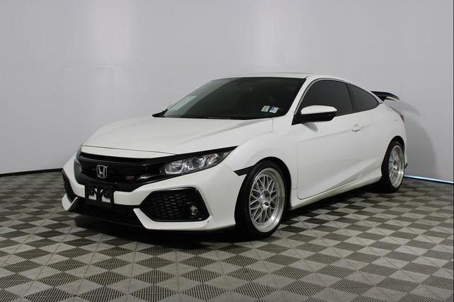 Photo of 2017 White Orchid Pearl Honda Civic