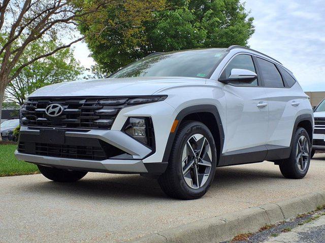 Photo of 2025 Creamy White Pearl Hyundai TUCSON Hybrid