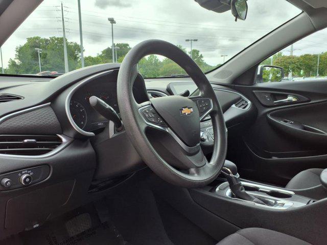 Photo of 2023 Summit White Chevrolet Malibu