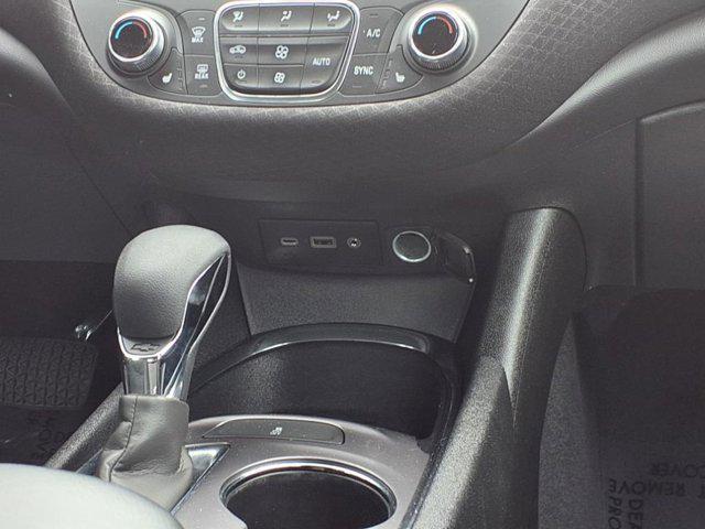 Photo of 2023 Summit White Chevrolet Malibu