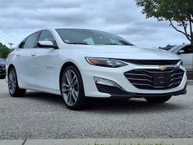 Photo of 2023 Summit White Chevrolet Malibu