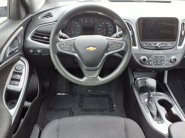 Photo of 2023 Summit White Chevrolet Malibu