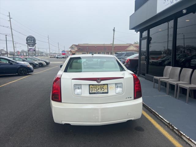 Photo of 2005 White Diamond Cadillac CTS