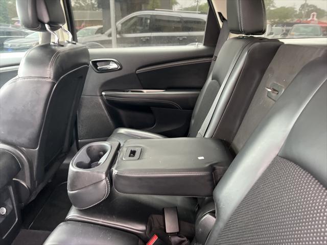 Photo of 2015 Billet Silver Metallic Clearcoat Dodge Journey