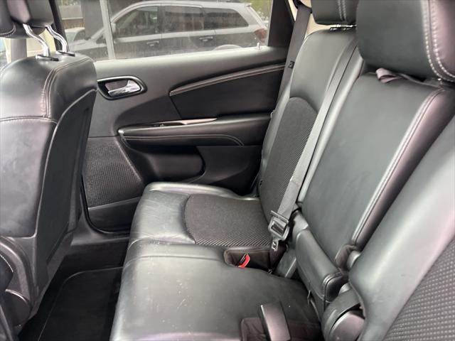 Photo of 2015 Billet Silver Metallic Clearcoat Dodge Journey