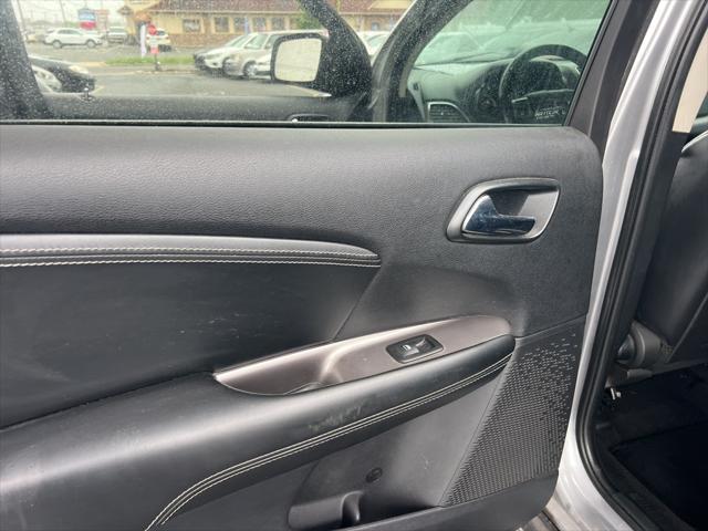 Photo of 2015 Billet Silver Metallic Clearcoat Dodge Journey