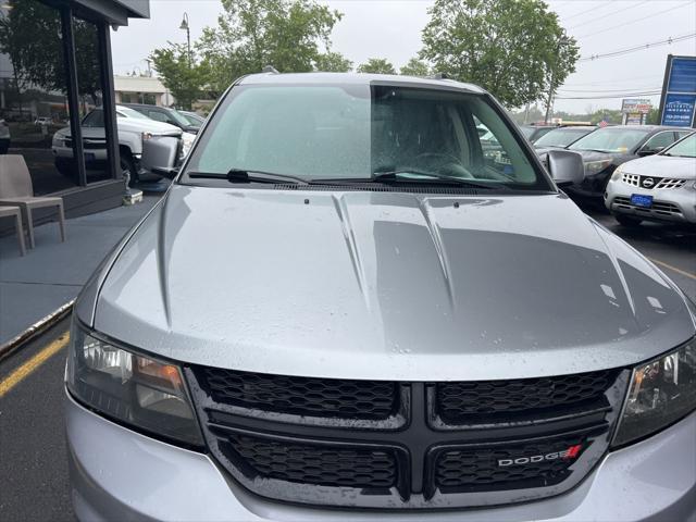 Photo of 2015 Billet Silver Metallic Clearcoat Dodge Journey