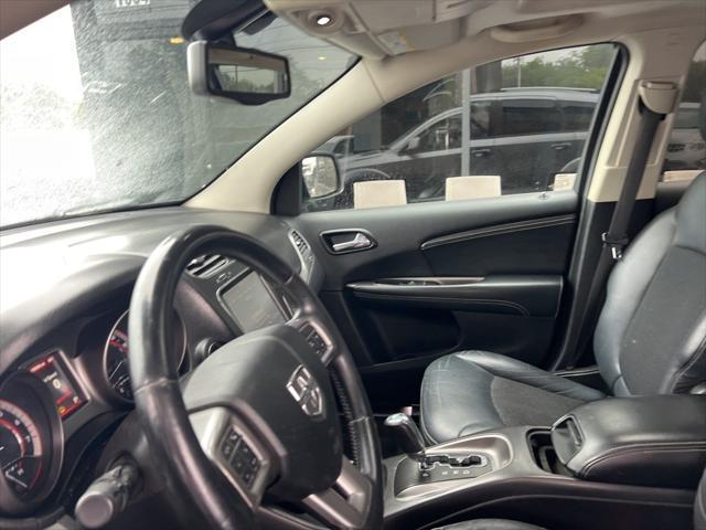 Photo of 2015 Billet Silver Metallic Clearcoat Dodge Journey