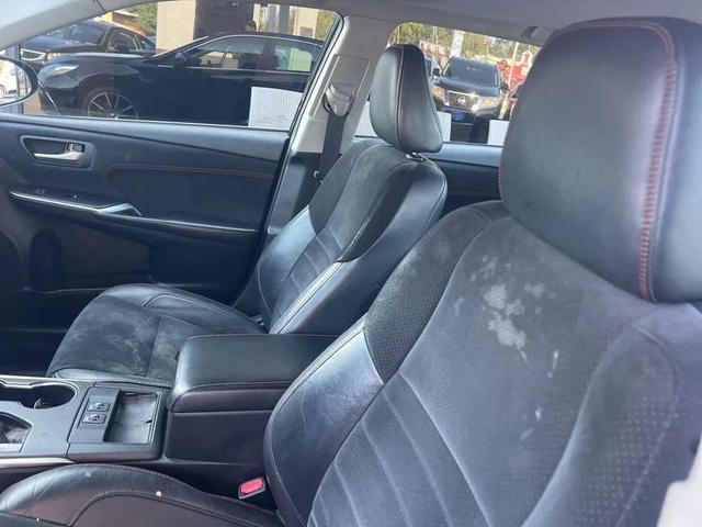 Photo of 2015 Attitude Black Toyota Camry
