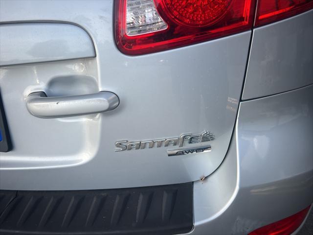 Photo of 2009 Radiant Silver Metallic Hyundai SANTA FE