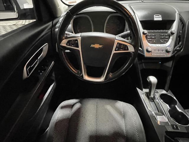 Photo of 2011 Silver Ice Metallic Chevrolet Equinox