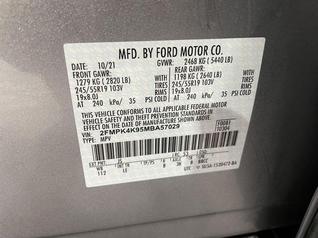 Photo of 2021 Iconic Silver Metallic Ford Edge