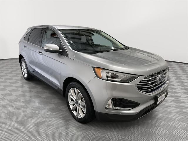 Photo of 2021 Iconic Silver Metallic Ford Edge