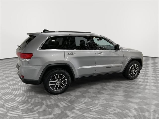 Photo of 2018 Billet Silver Metallic Clearcoat Jeep Grand Cherokee