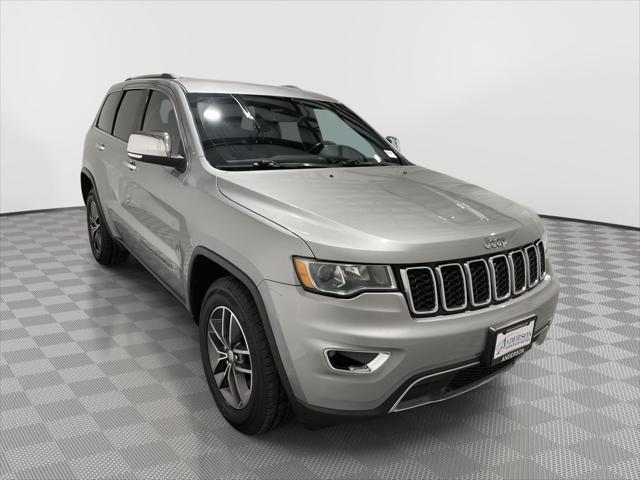 Photo of 2018 Billet Silver Metallic Clearcoat Jeep Grand Cherokee