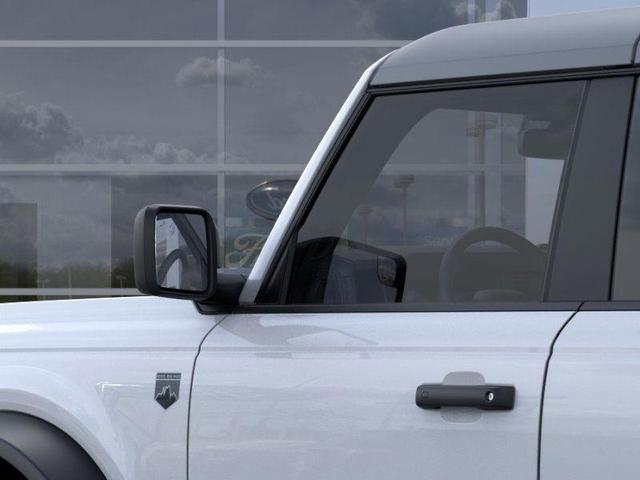 Photo of 2025 Oxford White Ford Bronco