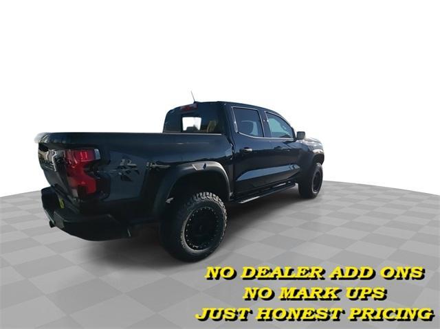 Photo of 2025 Black Chevrolet Colorado
