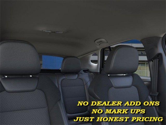 Photo of 2025 White Chevrolet Trax
